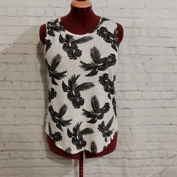 *Free add-on with purchase* Old Navy tropical white/black tank top - Picture 1 of 5